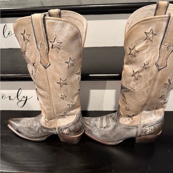 Freebird by Steven Star-Patterned Boots - Black and Cream. Size 11. Like a 10. - Picture 4 of 4